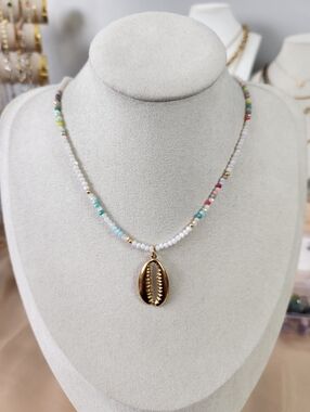Gold Shell Beaded Necklace